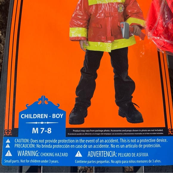 Firefighter‎ 3 piece Halloween costume, axe, firefighter helmet, coat, size 7/8 - Picture 7 of 8